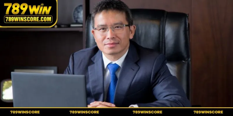 Tìm hiểu về tiểu sử của tác giả 789WIN